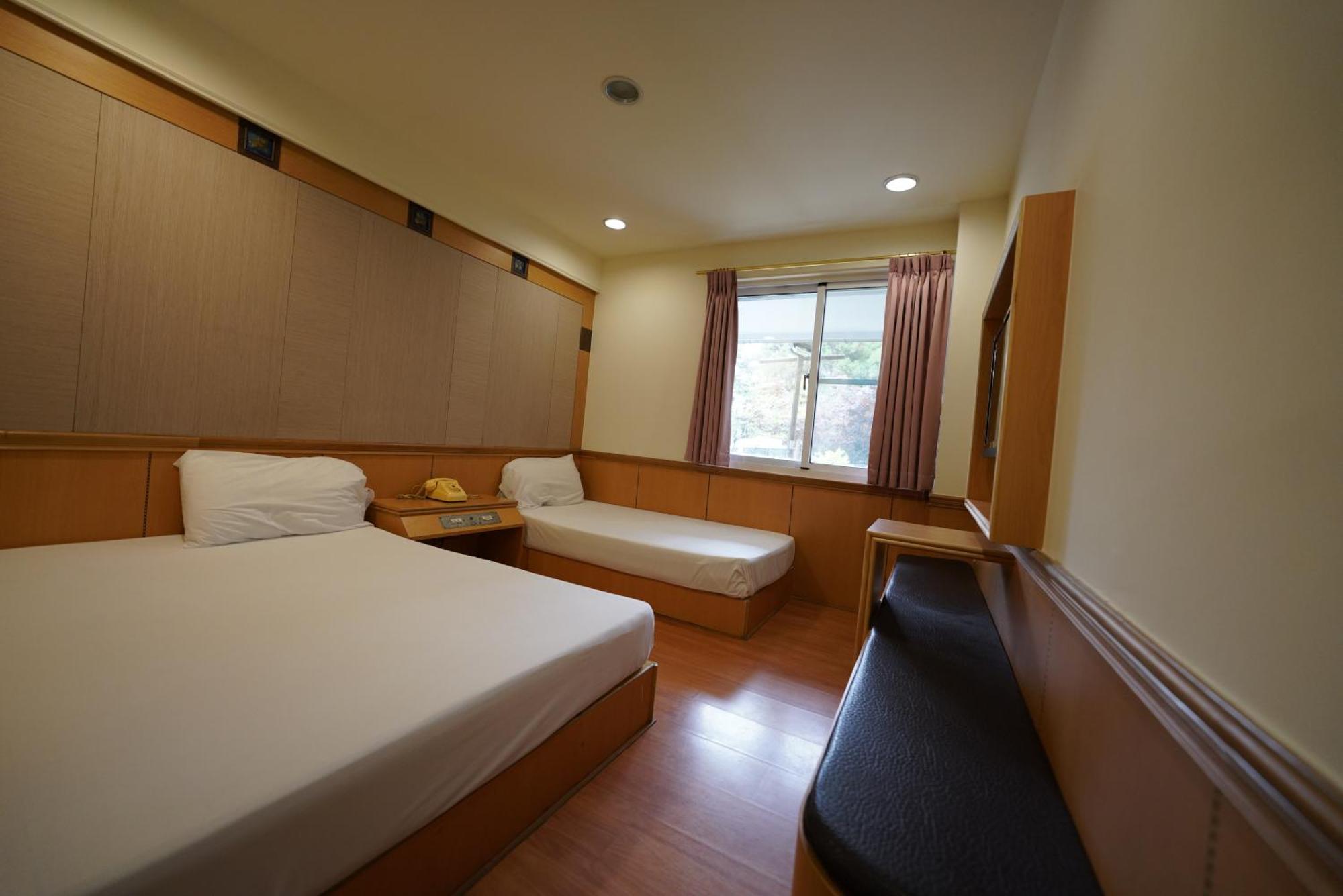 Wun Sun Hotel Zhongzheng  Esterno foto
