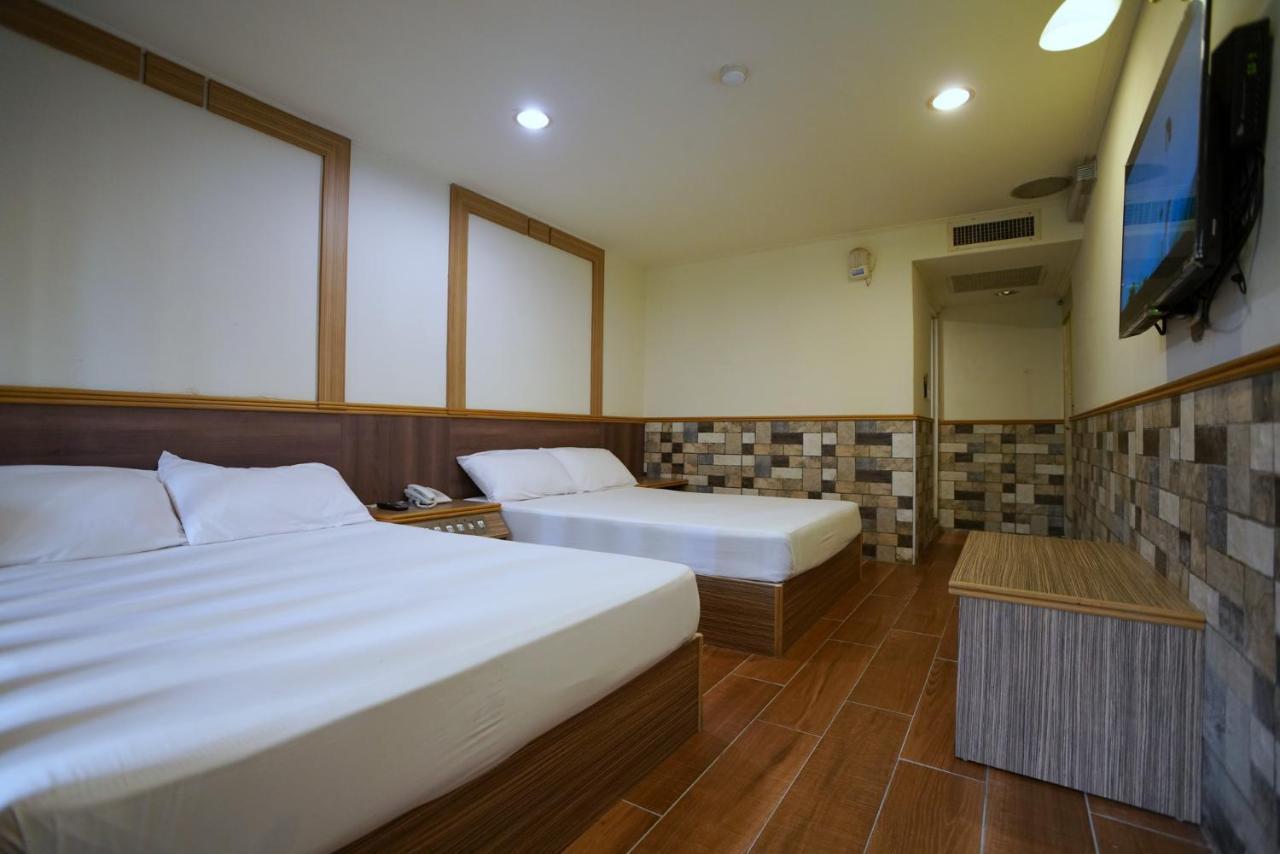 Wun Sun Hotel Zhongzheng  Esterno foto